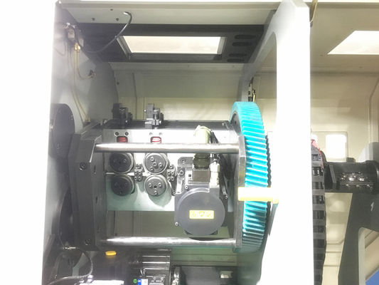 Molla di CNC di asse di alta precisione 5 che forma macchina con rotazione ed il filatore del cavo